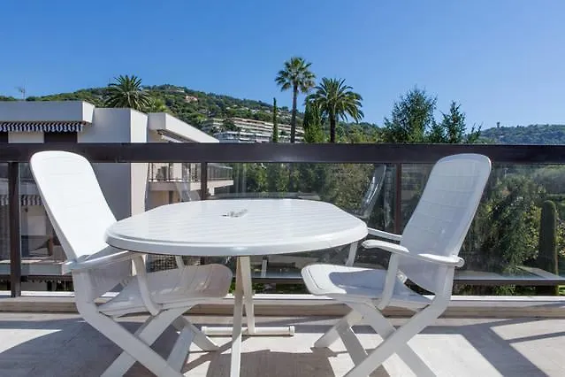 Montrose Apartment Cannes