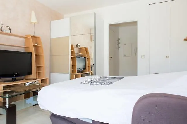 Montrose Apartment Cannes